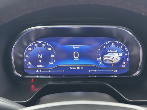 Used 2024 Chevrolet Suburban RST w/ Luxury Package image 20