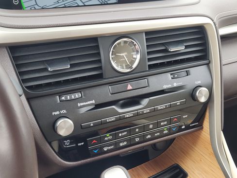 Certified 2020 Lexus RX 450hL AWD w/ Premium Package image 21