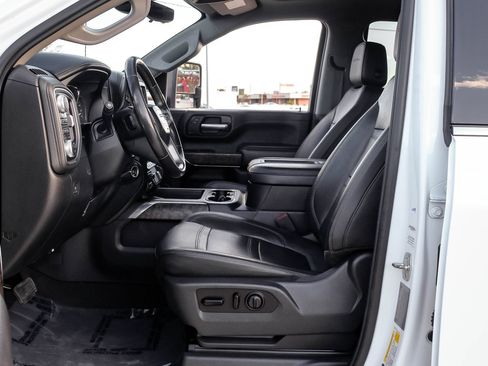 Used 2020 GMC Sierra 2500 Denali w/ Technology Package AWD/4WD image 4