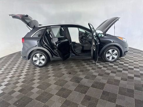 Used 2019 Kia Niro LX FWD image 15