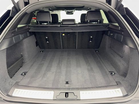 Used 2025 Land Rover Range Rover Velar Dynamic SE image 71