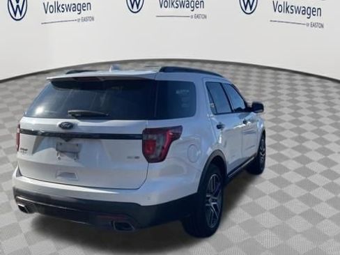 Used 2017 Ford Explorer Sport w/ Equipment Group 401A image 3