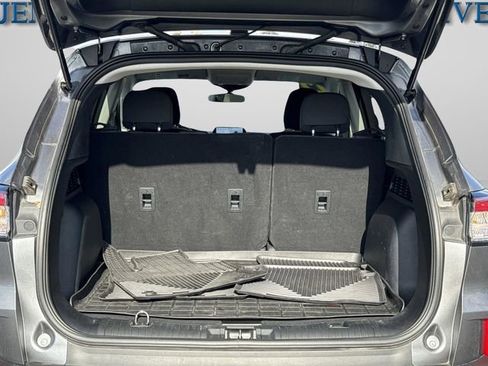 Used 2022 Ford Escape SE image 19