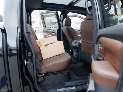 Used 2023 Nissan Titan Platinum Reserve w/ Moonroof Package image 50