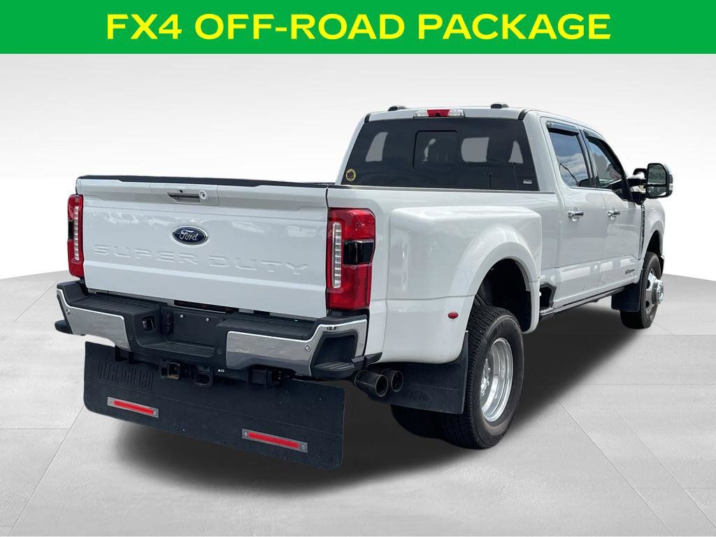 Used 2024 Ford F350 Lariat w/ Lariat Ultimate Package AWD/4WD image 10