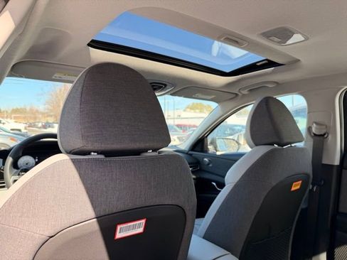 New 2026 Hyundai Elantra Limited FWD image 30