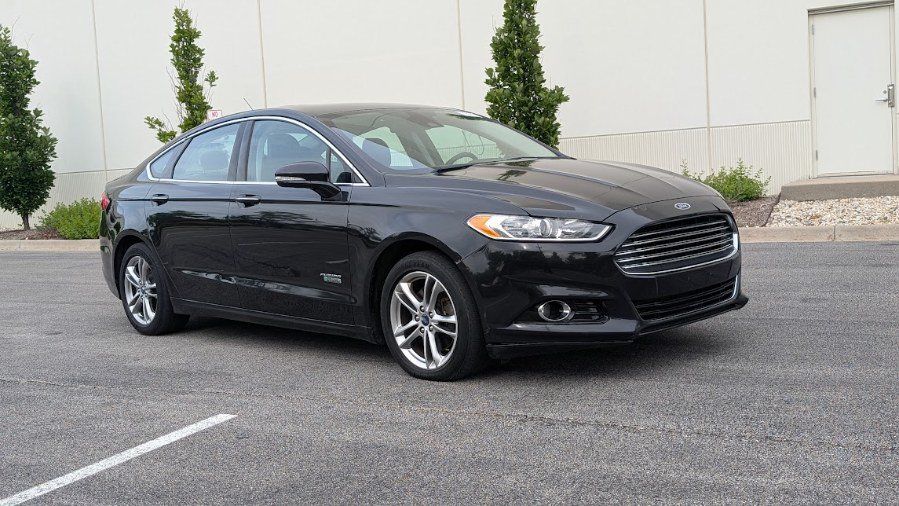 Used 2015 Ford Fusion Energi Titanium w/ Driver Assist Package FWD image 2