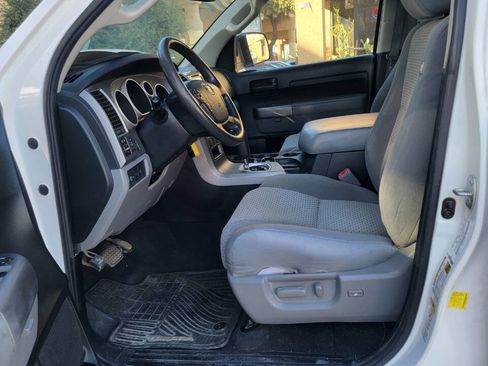 Used 2012 Toyota Tundra 4x4 CrewMax image 20