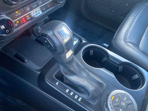 Certified 2025 Ford Bronco Outer Banks image 30