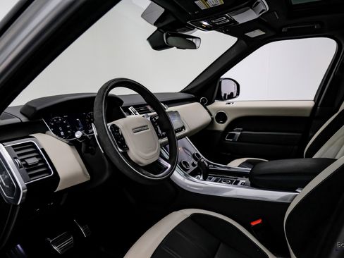 Used 2021 Land Rover Range Rover Sport HST image 34