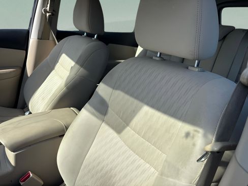 Used 2017 Nissan Rogue S image 12