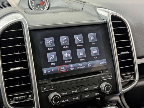Used 2018 Porsche Cayenne S AWD/4WD image 35
