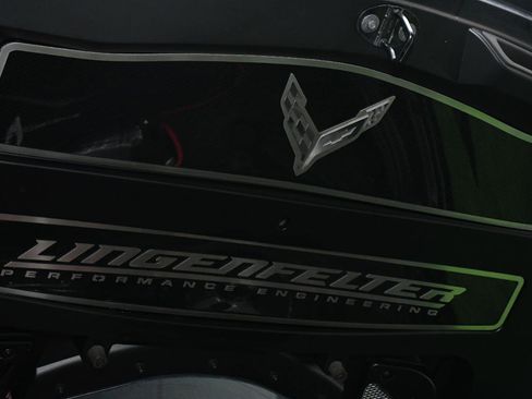 Used 2024 Chevrolet Corvette Stingray Preferred Cpe w/ Z51 Performance Package RWD image 26