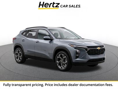 Used 2025 Chevrolet Trax LT w/ LT Convenience Package