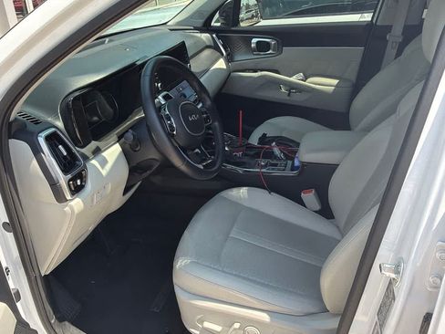 Certified 2022 Kia Sorento SX FWD image 7