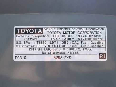 Used 2022 Toyota RAV4 XLE Premium FWD image 25