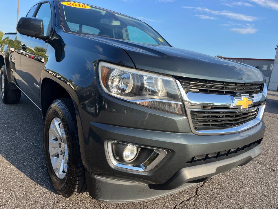 Used 2018 Chevrolet Colorado LT w/ LT Convenience Package RWD image 24