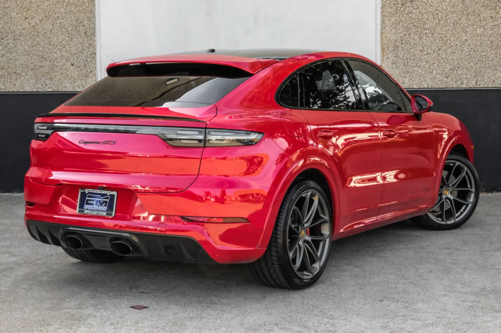 Used 2022 Porsche Cayenne GTS AWD/4WD image 6