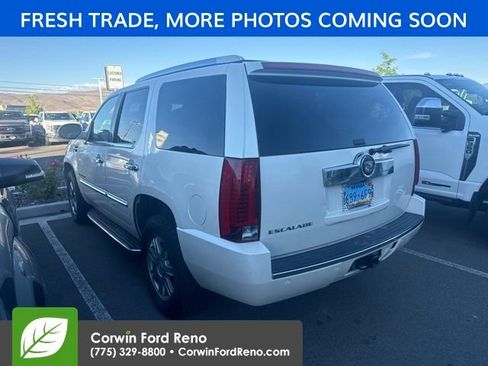 Used 2007 Cadillac Escalade AWD w/ Information Package image 5