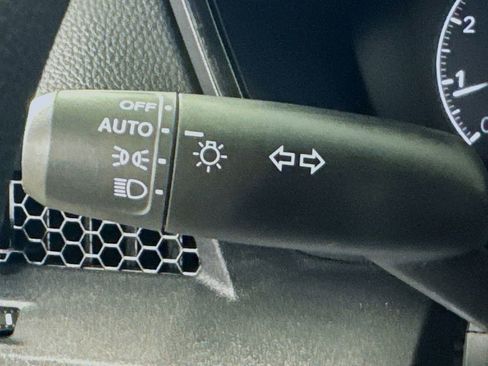 Used 2025 Honda CR-V EX image 39