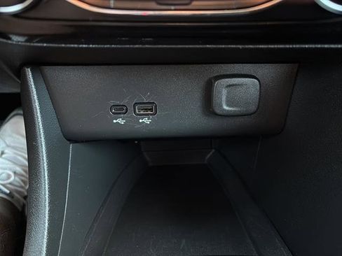 Used 2024 Buick Encore GX Sport Touring w/ Comfort Package image 23