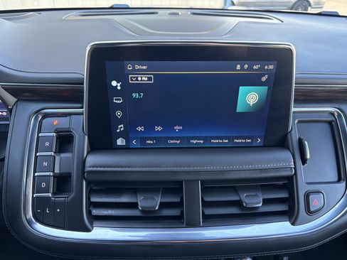 Used 2024 Chevrolet Suburban LT w/ LT Signature Plus Package AWD/4WD image 15
