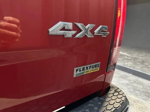 Used 2018 RAM 1500 Classic SLT image 22