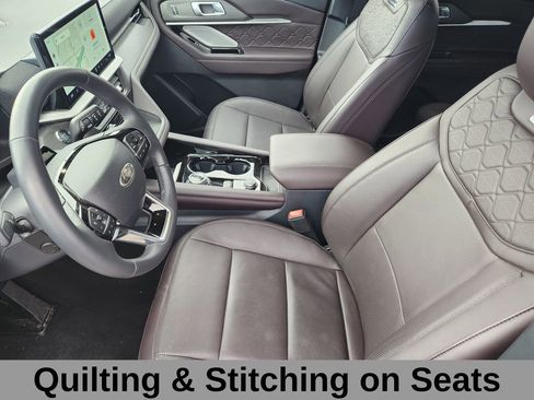 Used 2025 Ford Explorer Platinum w/ LUX Leather Package image 10