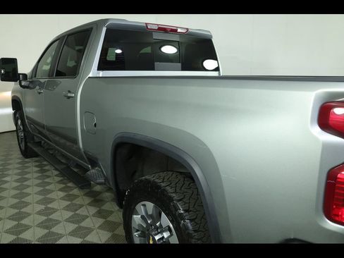 Used 2025 Chevrolet Silverado 2500 LT w/ Safety Package AWD/4WD image 20