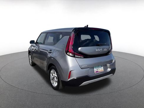Used 2025 Kia Soul LX w/ LX Technology Package image 11