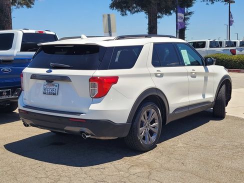 Certified 2023 Ford Explorer XLT w/ Equipment Group 202A RWD image 4
