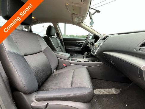 Used 2016 Nissan Altima 2.5 SR FWD image 28