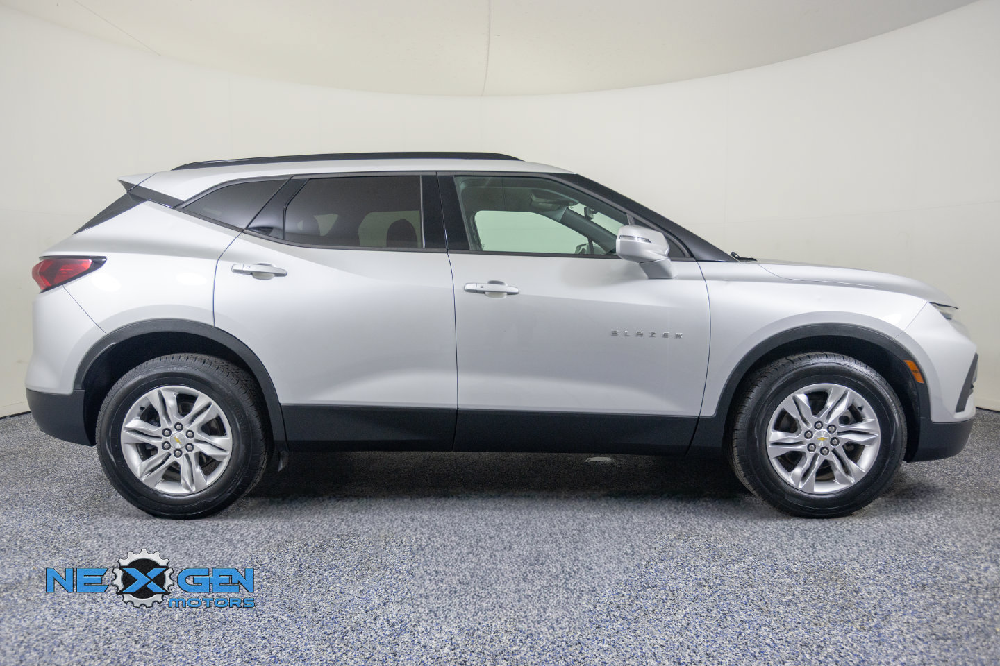 Used 2019 Chevrolet Blazer LT AWD/4WD image 9
