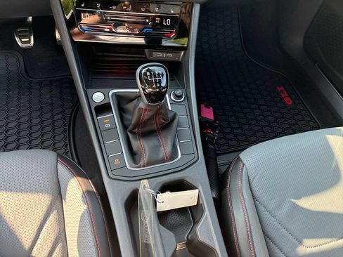 New 2026 Volkswagen Jetta GLI Autobahn FWD image 15