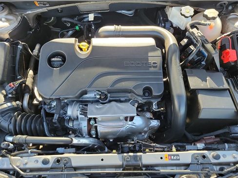 Used 2024 Chevrolet Malibu LT image 10