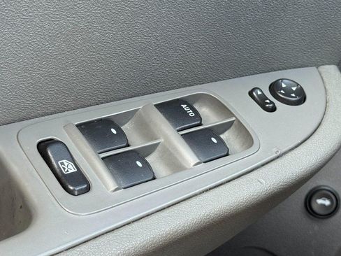Used 2010 Chevrolet Malibu LT w/ Power Convenience Package FWD image 20