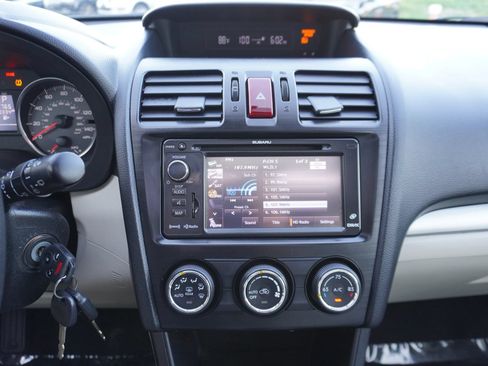 Used 2013 Subaru Crosstrek 2.0i Limited AWD/4WD image 12