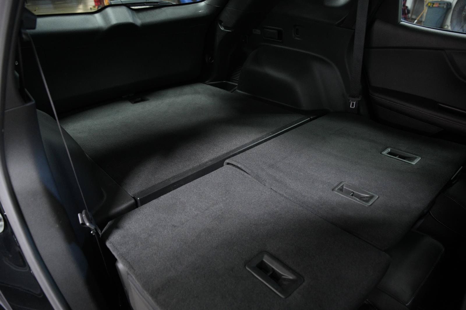 Used 2025 Chevrolet Blazer LT AWD/4WD image 19