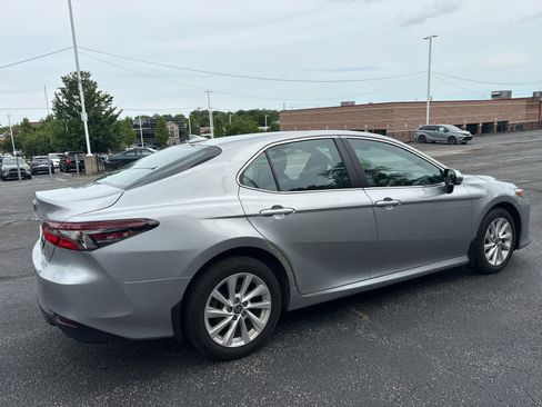 Used 2024 Toyota Camry LE AWD/4WD image 7