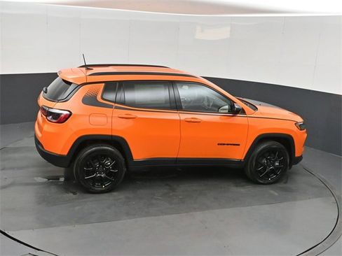 New 2026 Jeep Compass Latitude image 29