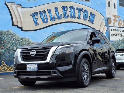 Used 2025 Nissan Pathfinder SV