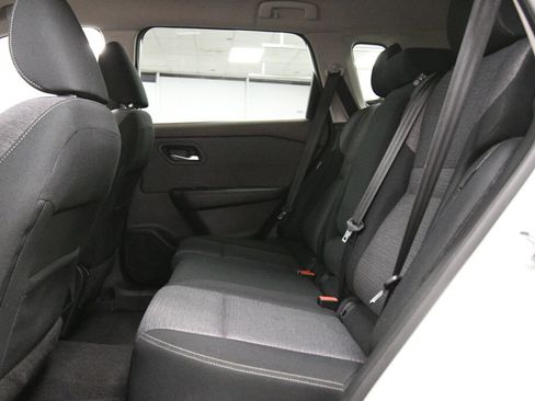 Used 2021 Nissan Rogue SV image 20