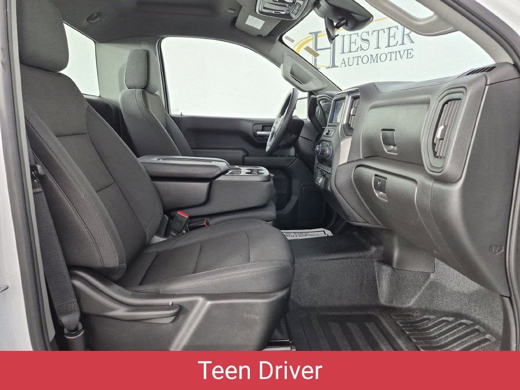 Used 2025 Chevrolet Silverado 1500 W/T RWD image 29