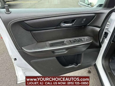 Used 2016 Chevrolet Traverse LT w/ Style and Technology Package image 40