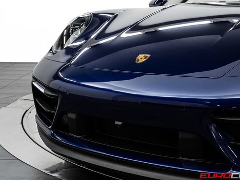 Used 2024 Porsche 911 Carrera GTS RWD image 12