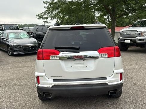 Used 2017 GMC Terrain SLT w/ Open Road Package FWD image 29