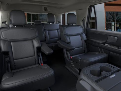 New 2026 Ford Expedition Platinum image 11