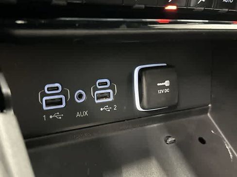 Used 2024 Jeep Grand Cherokee Altitude RWD image 25
