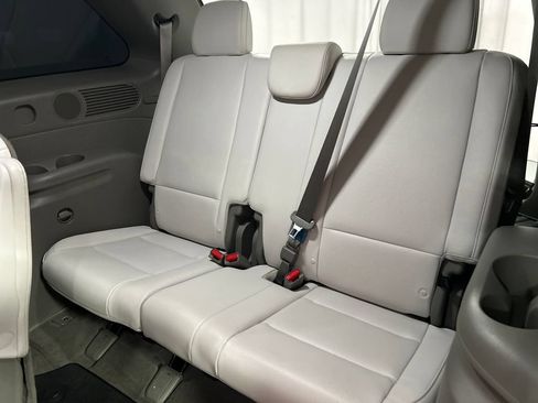 Used 2026 Hyundai Palisade SEL FWD image 23