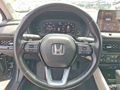 Used 2023 Honda Accord Touring image 20